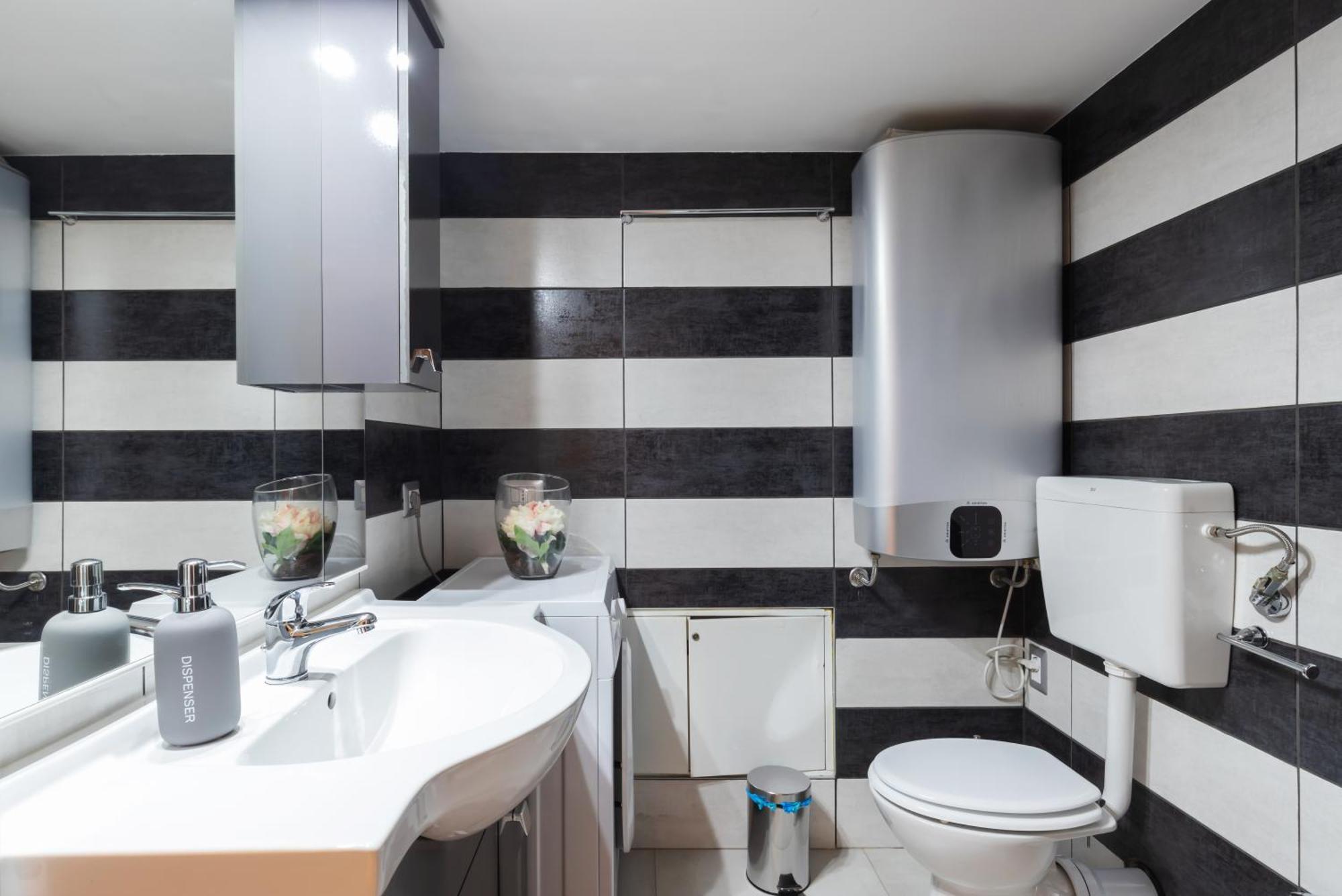 2 Suite Con 2 Bagni Privati - De Angeli Suites Mailand Exterior foto